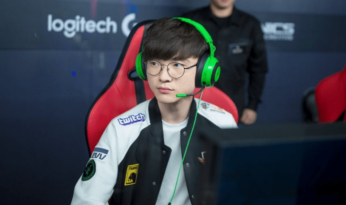 莱万多夫斯基在MAD比赛中战术调整，逆转引发热议！的简单介绍